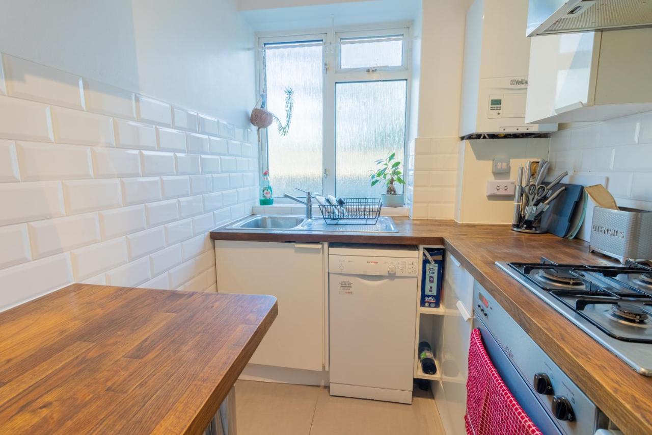 Stylish And Well Equipped Flat In Stockwell Apartment ลอนดอน ภายนอก รูปภาพ