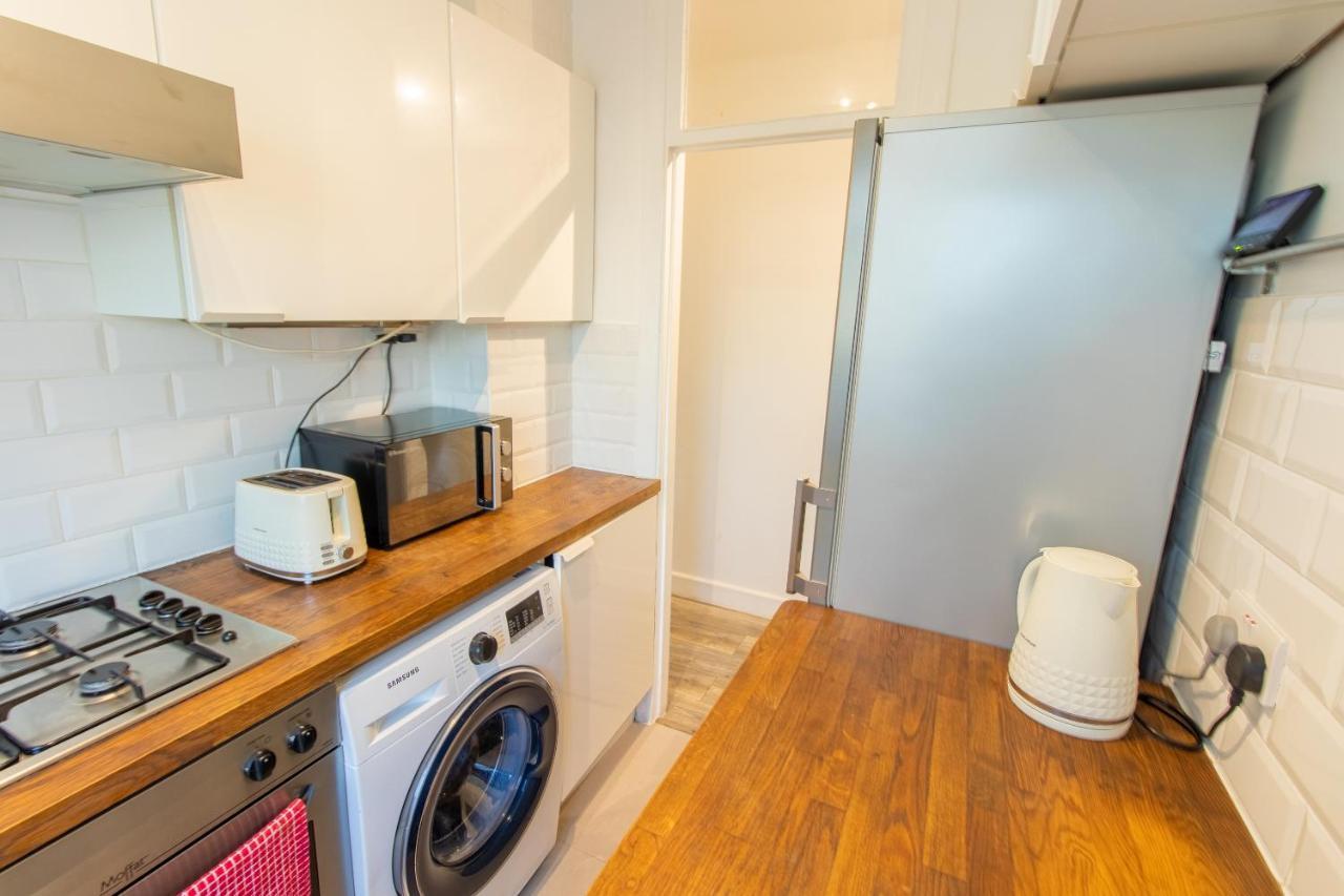 Stylish And Well Equipped Flat In Stockwell Apartment ลอนดอน ภายนอก รูปภาพ